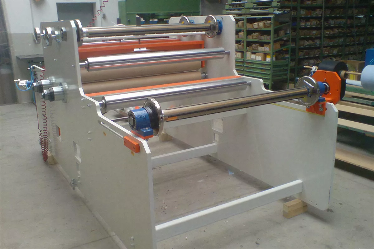 LAM-110-2 – Doppelkaschieranlage · Arbeitsbreite 1.100 mm